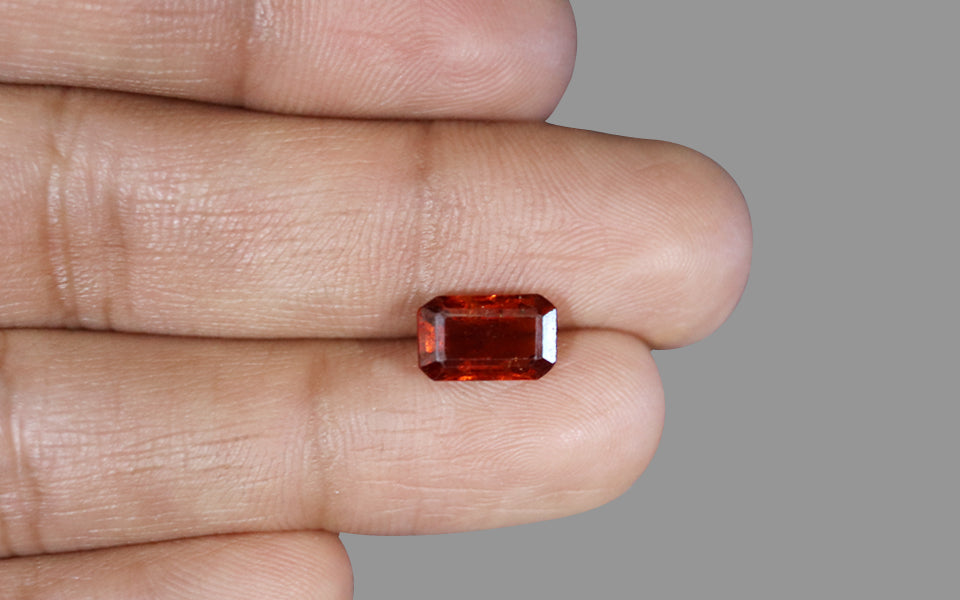 Hessonite (Gomed) - 2.68 Carat