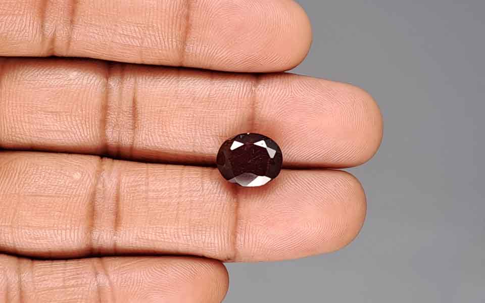 Hessonite (Gomed) - 6.36 Carat