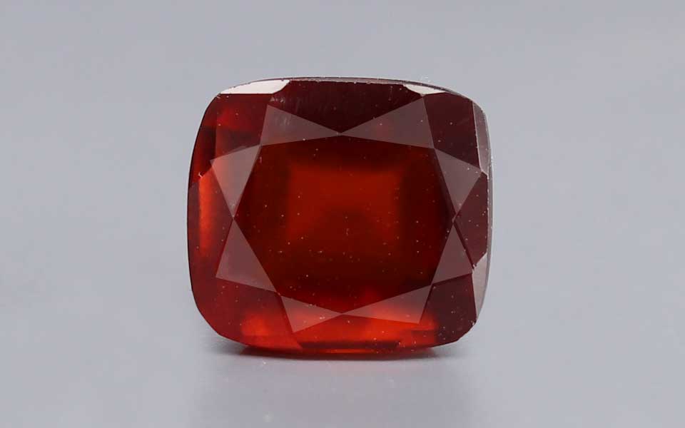 Hessonite (Gomed) - 6.59 Carat