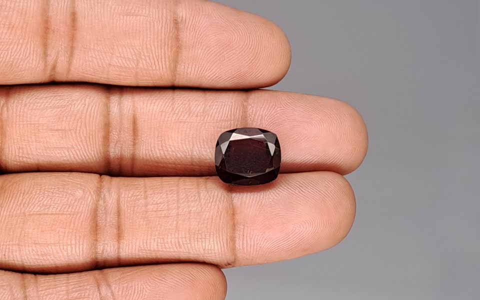 Hessonite (Gomed) - 7.18 Carat
