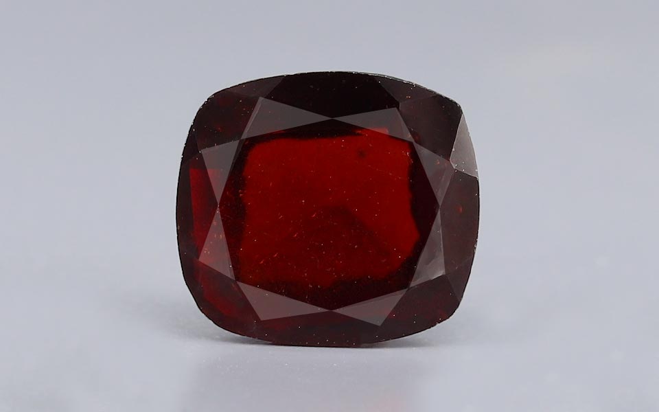 Hessonite (Gomed) - 7.18 Carat