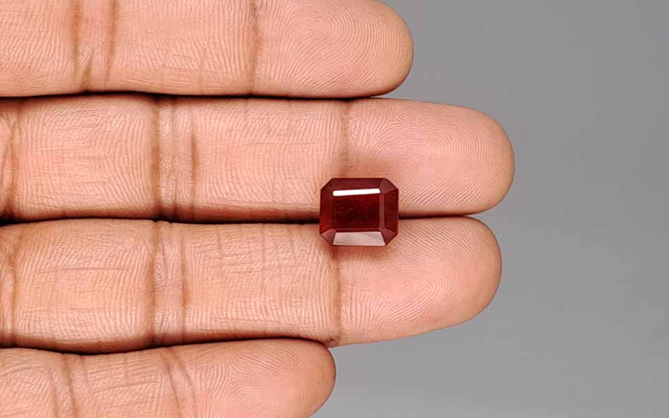 African Hessonite Garnet - 7.19 Carat Prime Quality HG-8446