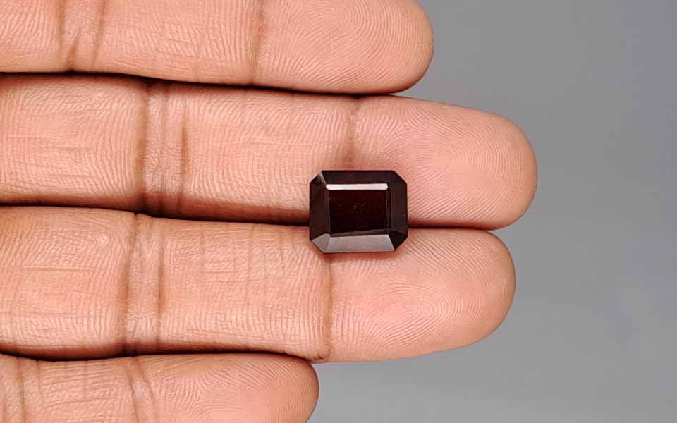 African Hessonite Garnet - 7.34 Carat Prime Quality HG-8448