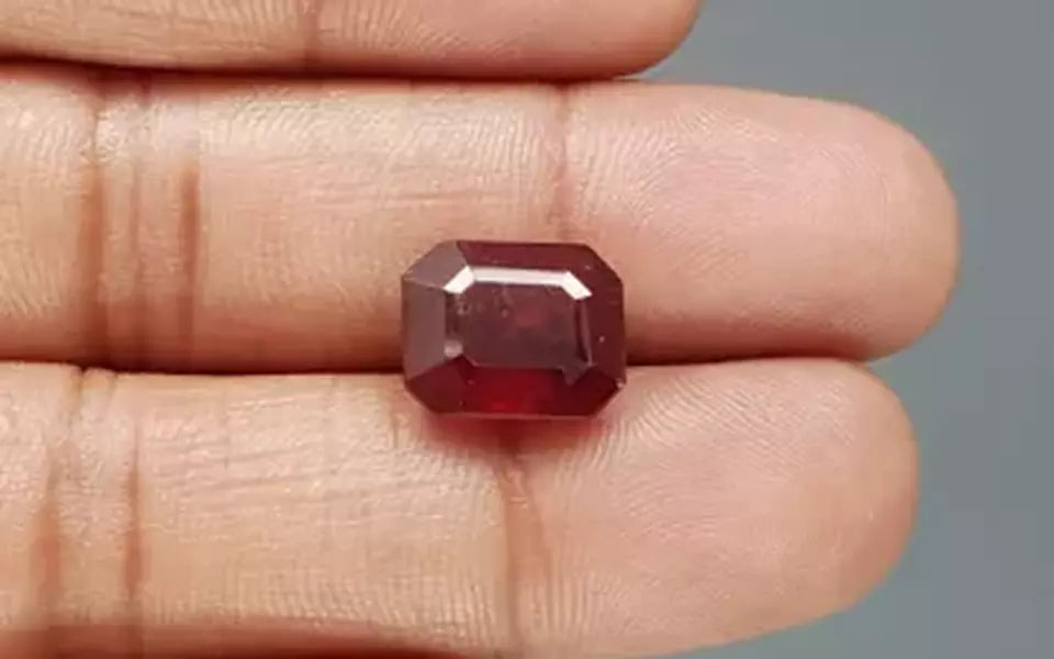 African Hessonite Garnet  8.18 Carat Prime Quality HG-8225