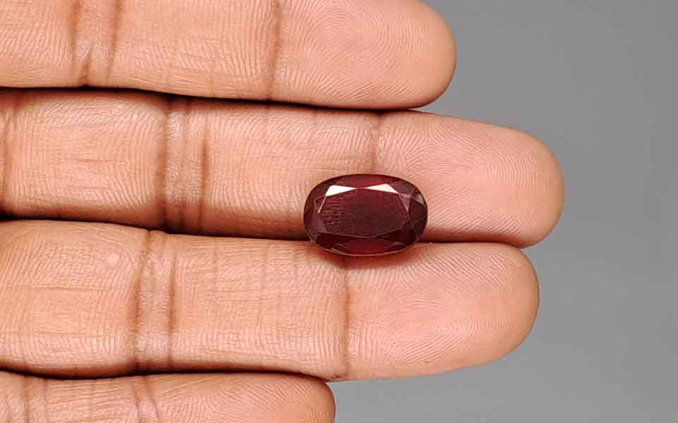 Hessonite (Gomed) - 8.37 Carat