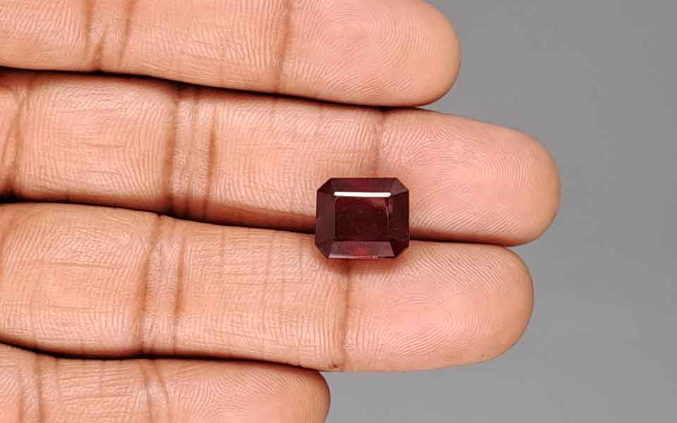 African Hessonite Garnet - 8.53 Carat Prime Quality HG-8389