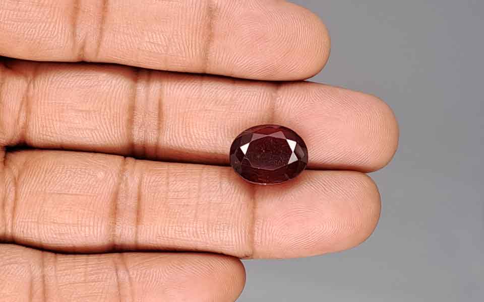Hessonite (Gomed) - 9.50 Carat