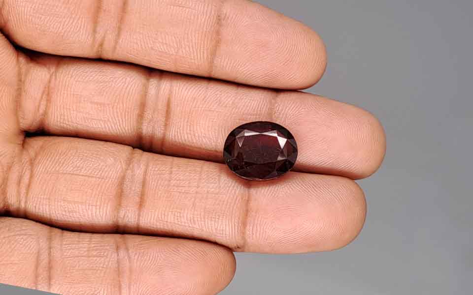 Hessonite (Gomed) - 9.68 Carat