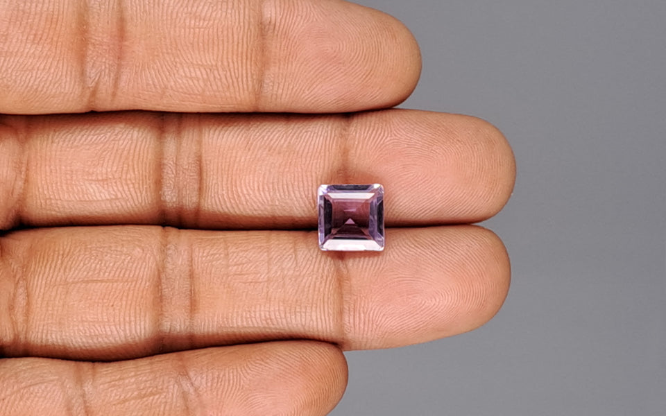 Amethyst - 2.95 Carat Prime Quality AMT-12748