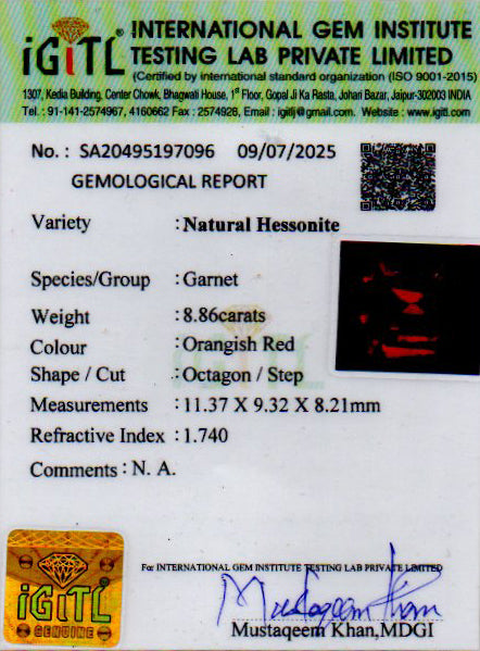 Hessonite (Gomed) - 8.86 Carat