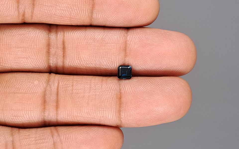 Blue Sapphire - 0.57 Carats