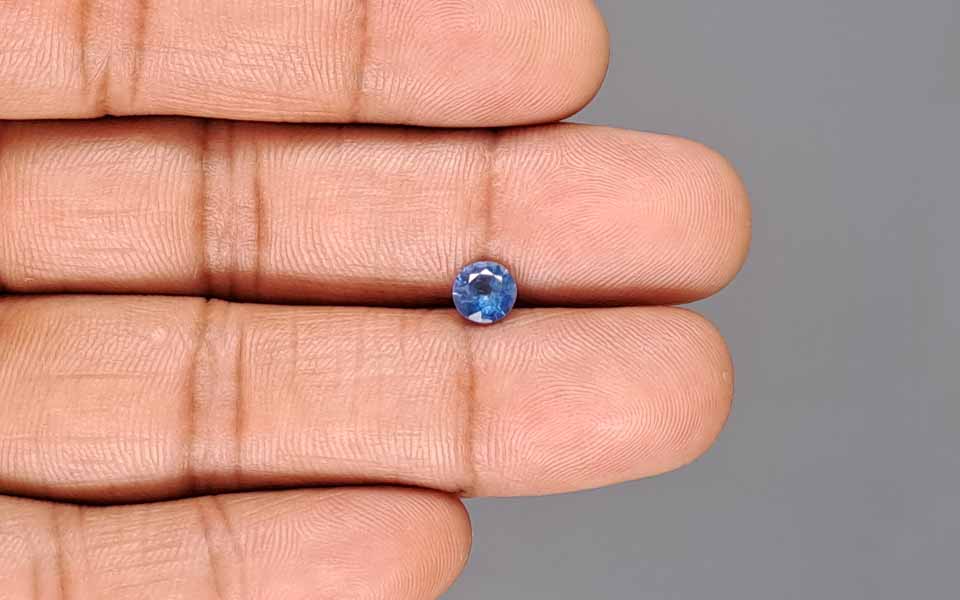 Blue Sapphire - 0.88 Carats