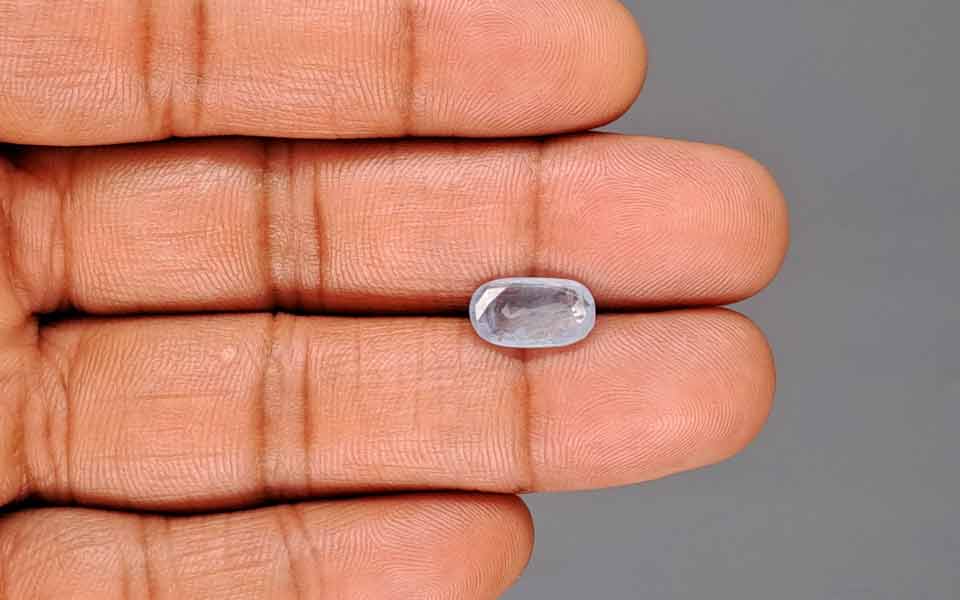 Blue Sapphire - 2.81 Carats