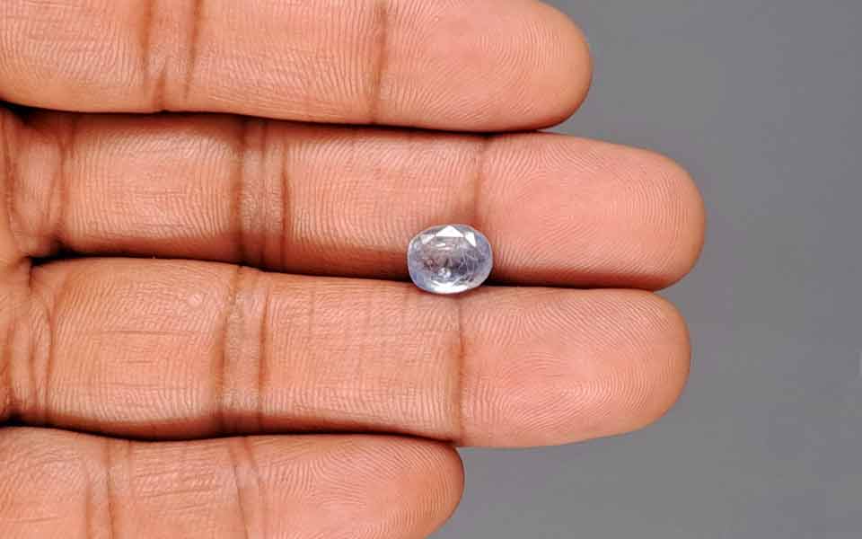 Blue Sapphire - 2.92 Carats