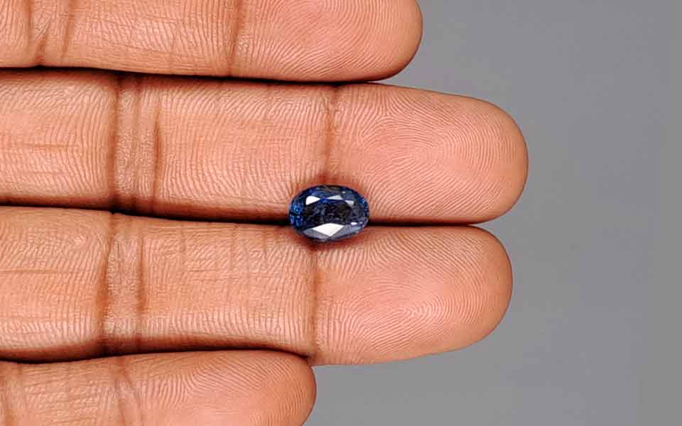 Blue Sapphire - 2.92 Carats