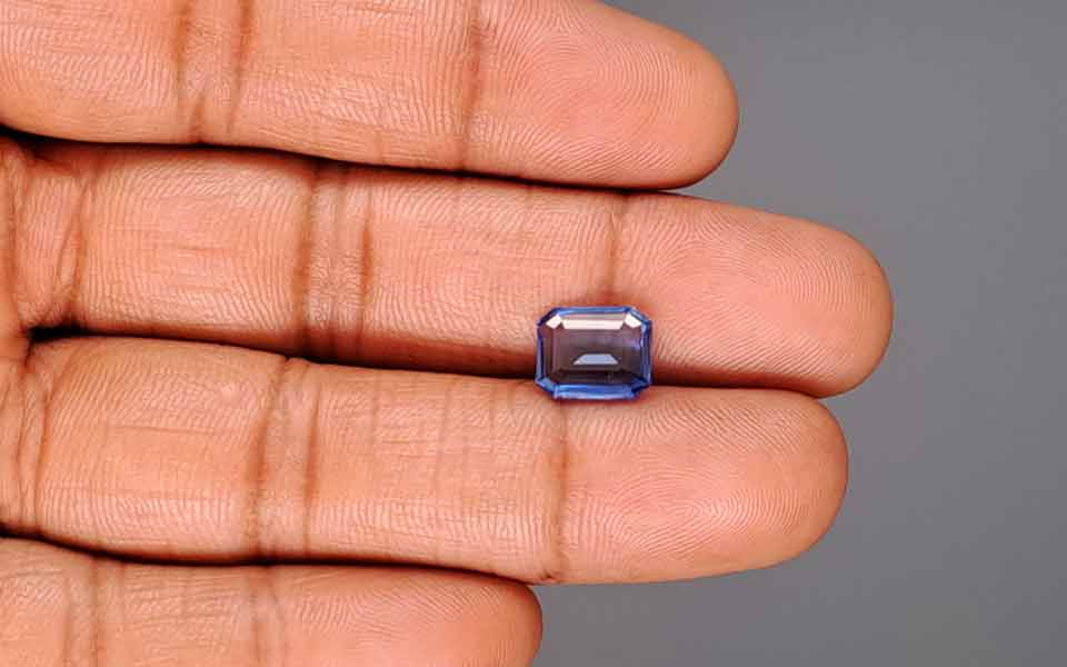 Blue Sapphire - 3.09 Carats