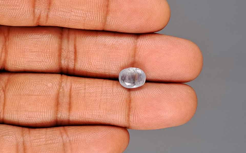 Blue Sapphire - 3.26 Carats