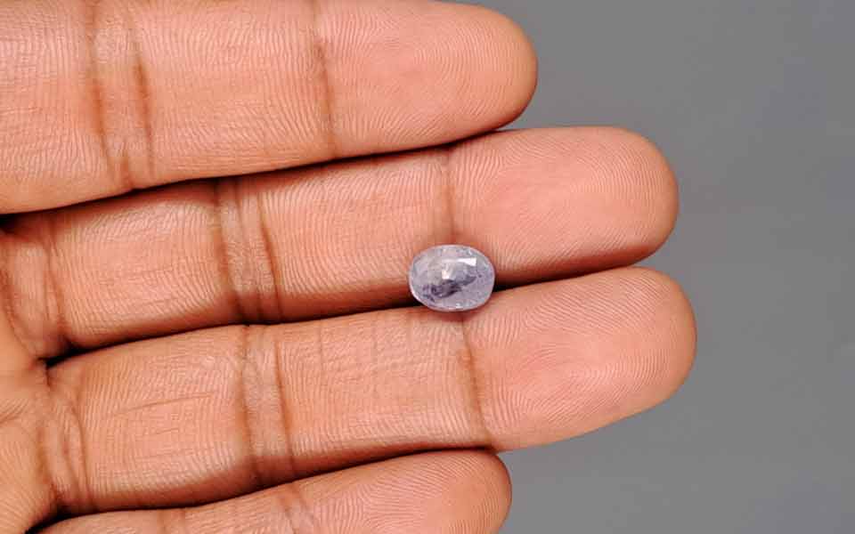 Blue Sapphire - 3.32 Carats