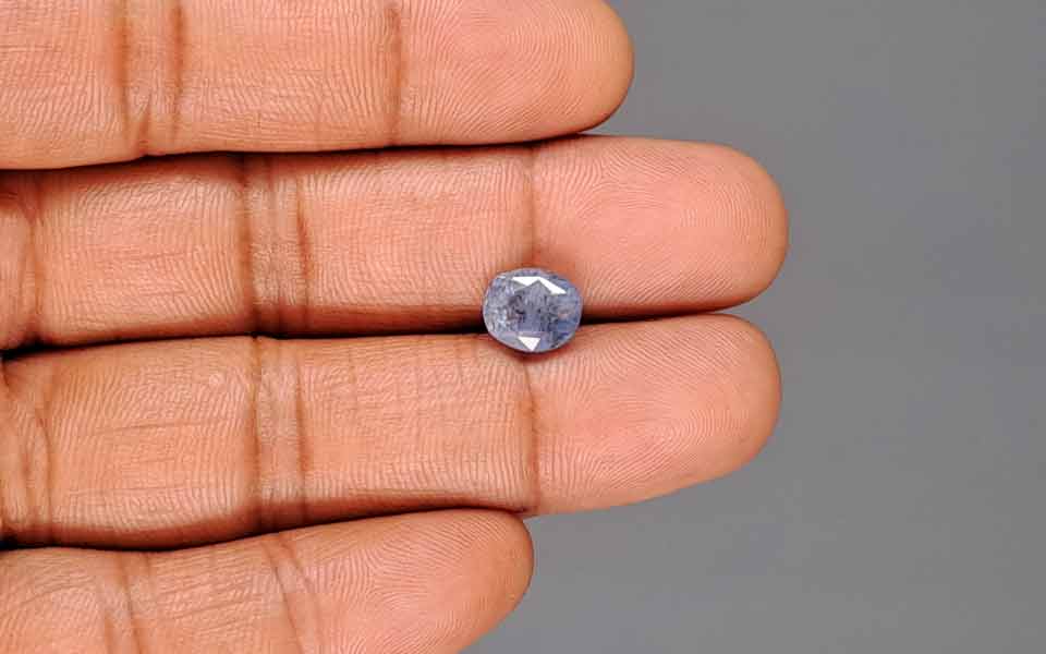 Blue Sapphire - 3.41 Carats