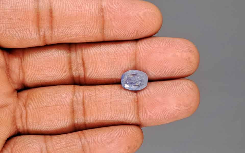 Blue Sapphire - 3.46 Carats