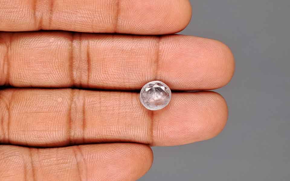 Blue Sapphire - 3.54 Carats