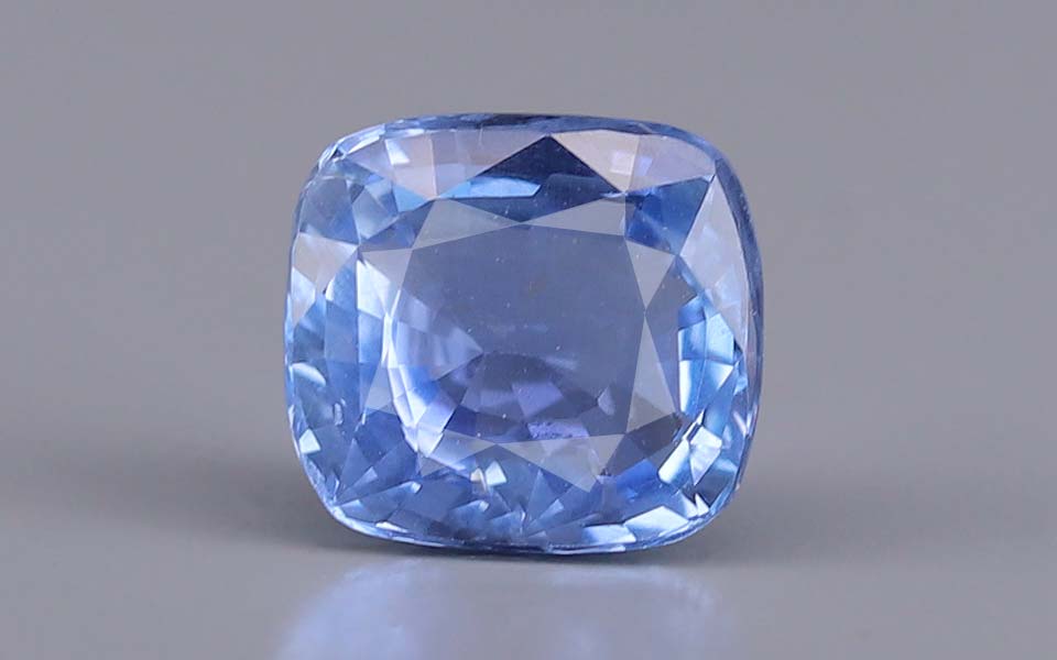 Blue Sapphire - 3.59 Carats