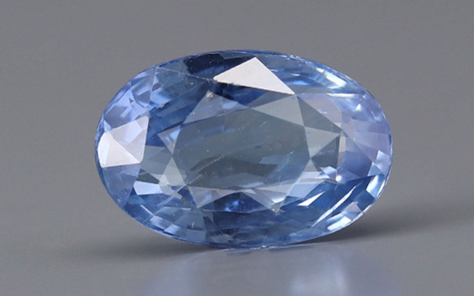 Blue Sapphire - 3.83 Carats