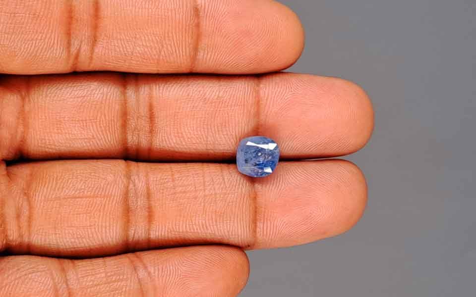 Blue Sapphire - 4.00 Carats