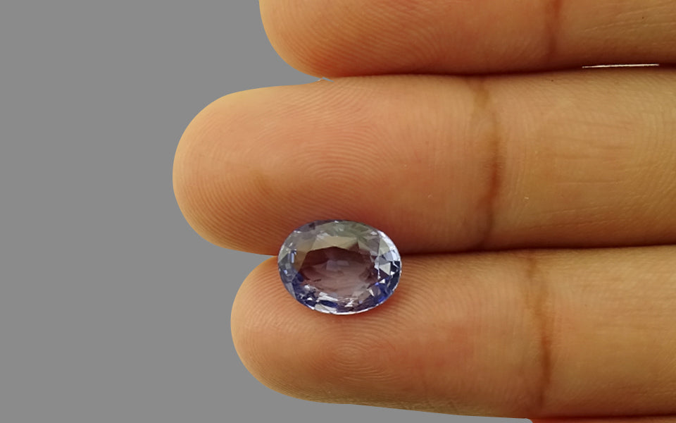 Blue Sapphire - 4.09 Carats