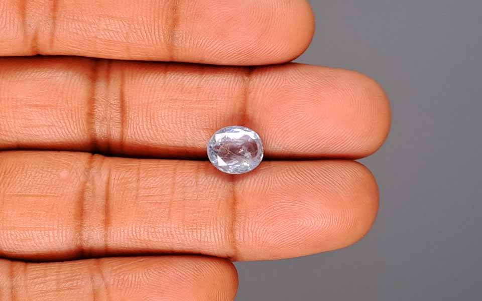 Blue Sapphire - 4.17 Carats