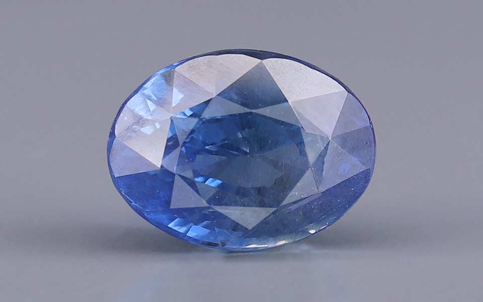 Blue Sapphire - 4.22 Carats