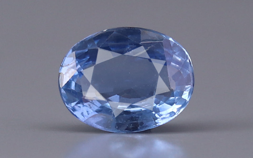 Blue Sapphire - 4.24 Carats