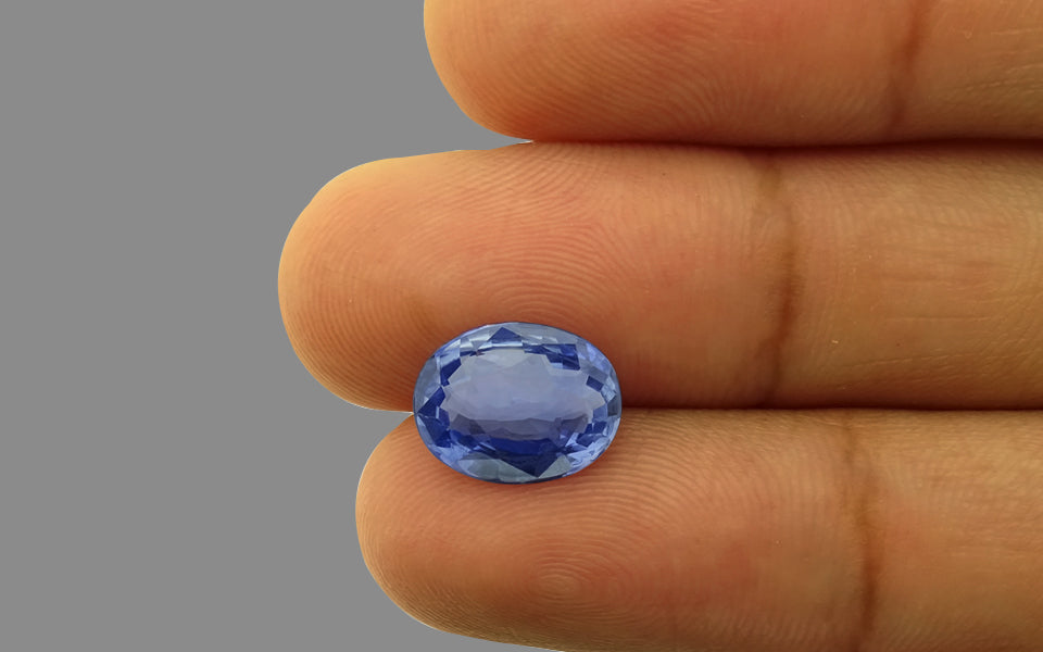 Blue Sapphire - 4.24 Carats
