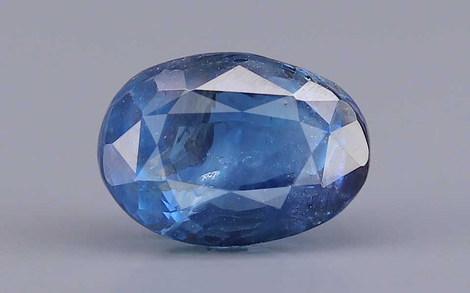 Blue Sapphire - 4.29 Carats