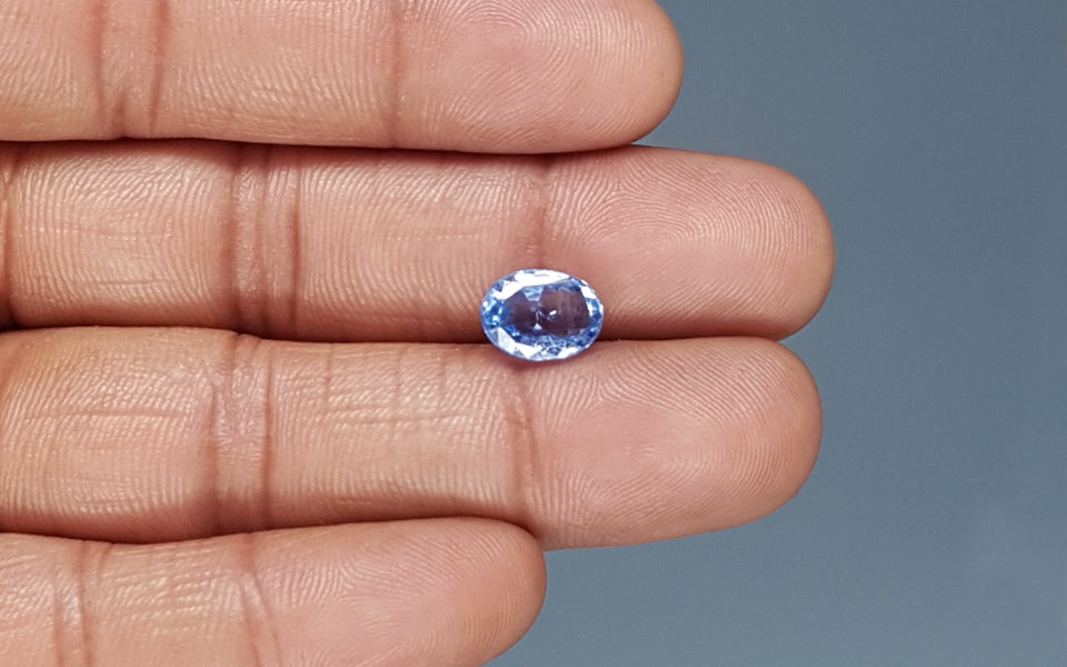 Blue Sapphire - 4.36 Carats