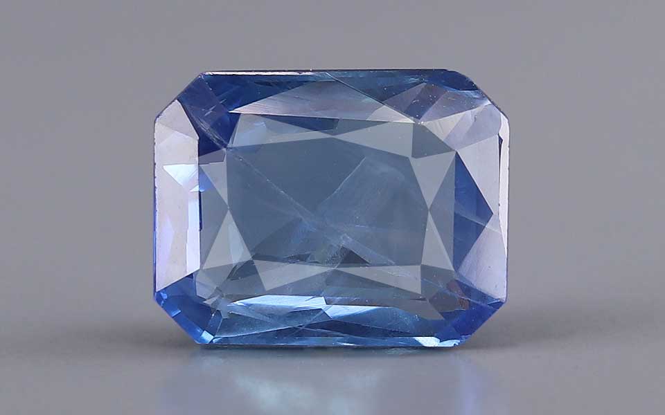 Blue Sapphire - 4.90 Carats