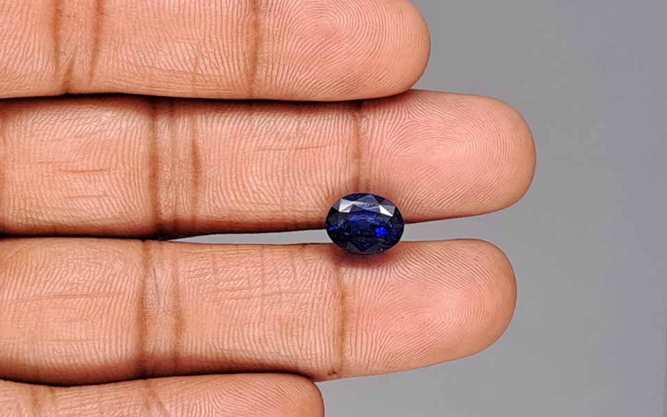 Blue Sapphire - 5.00 Carats