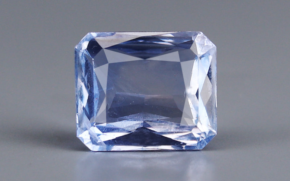 Blue Sapphire - 5.07 Carats