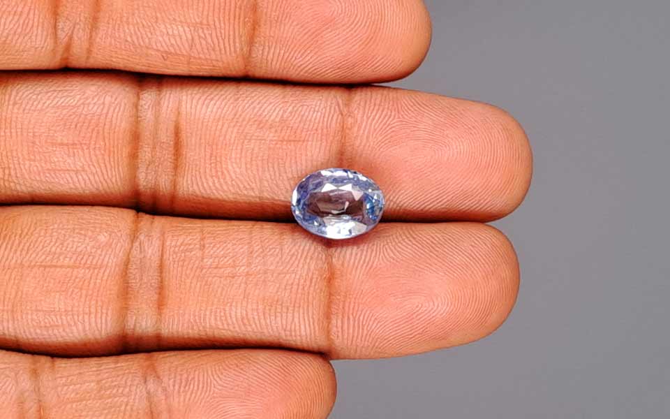 Blue Sapphire - 5.06 Carats