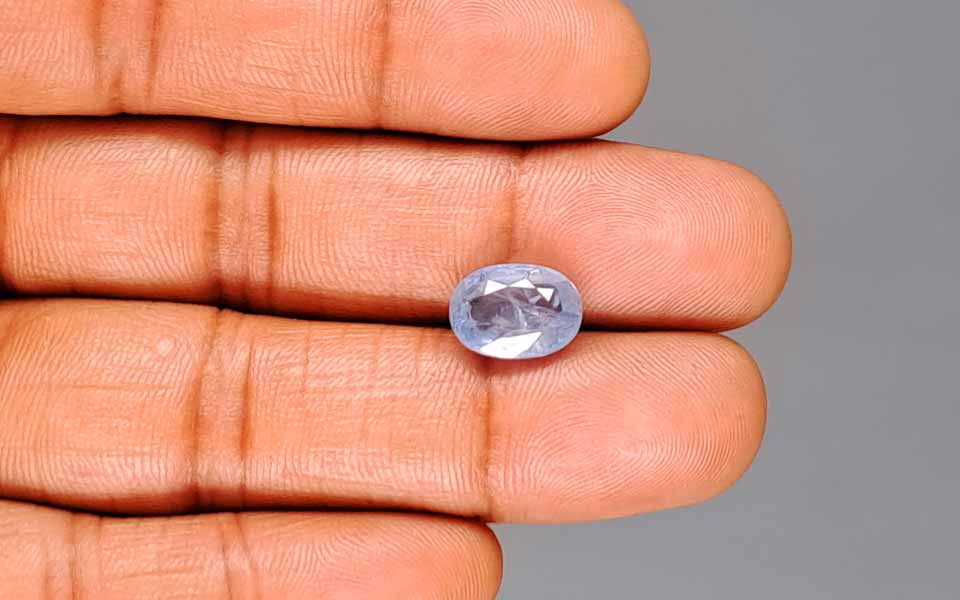 Blue Sapphire - 5.06 Carats