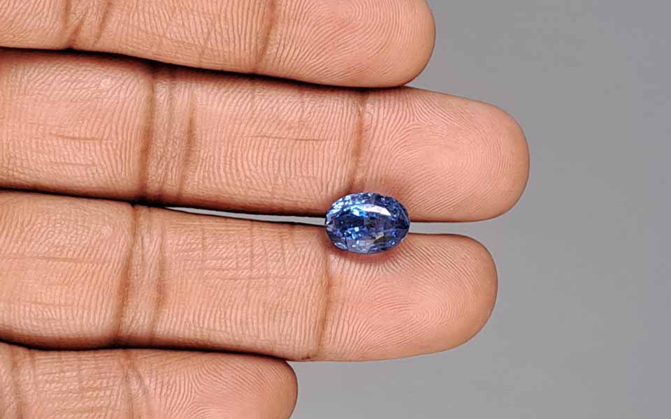 Blue Sapphire - 5.10 Carats