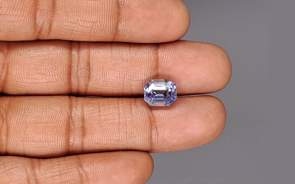 Blue Sapphire - 5.24 Carats