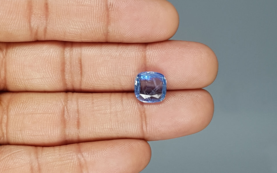 Blue Sapphire - 5.33 Carats