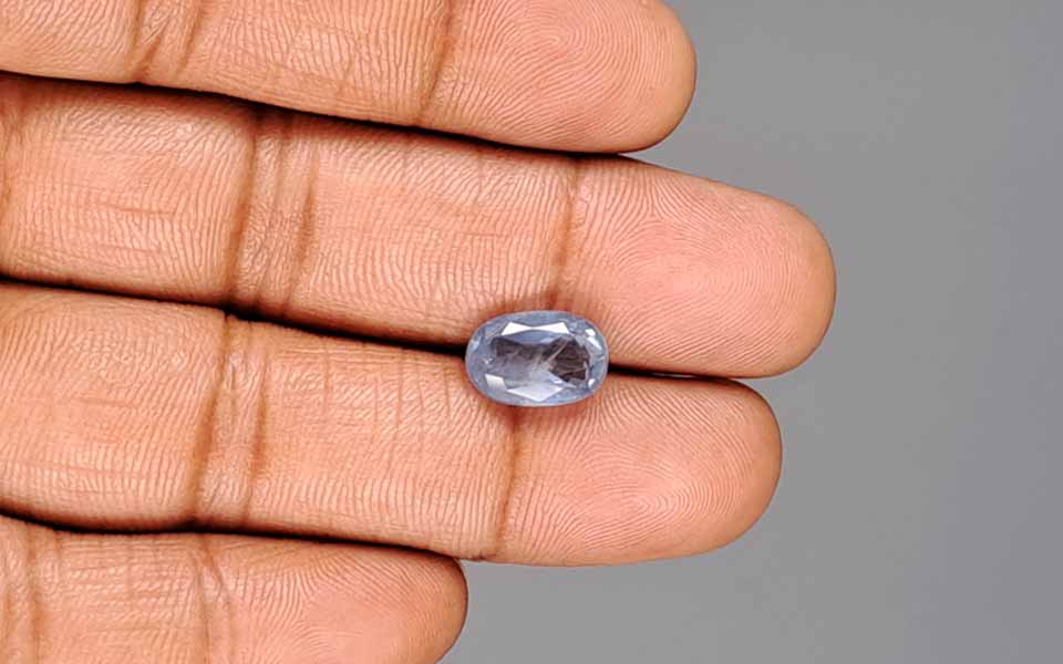Blue Sapphire - 5.48 Carats