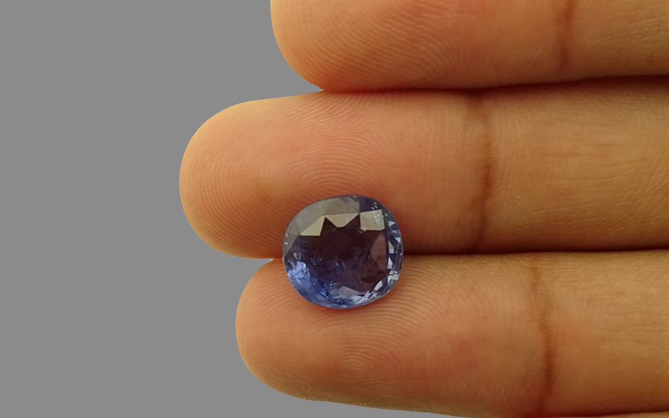 Blue Sapphire - 5.71 Carats