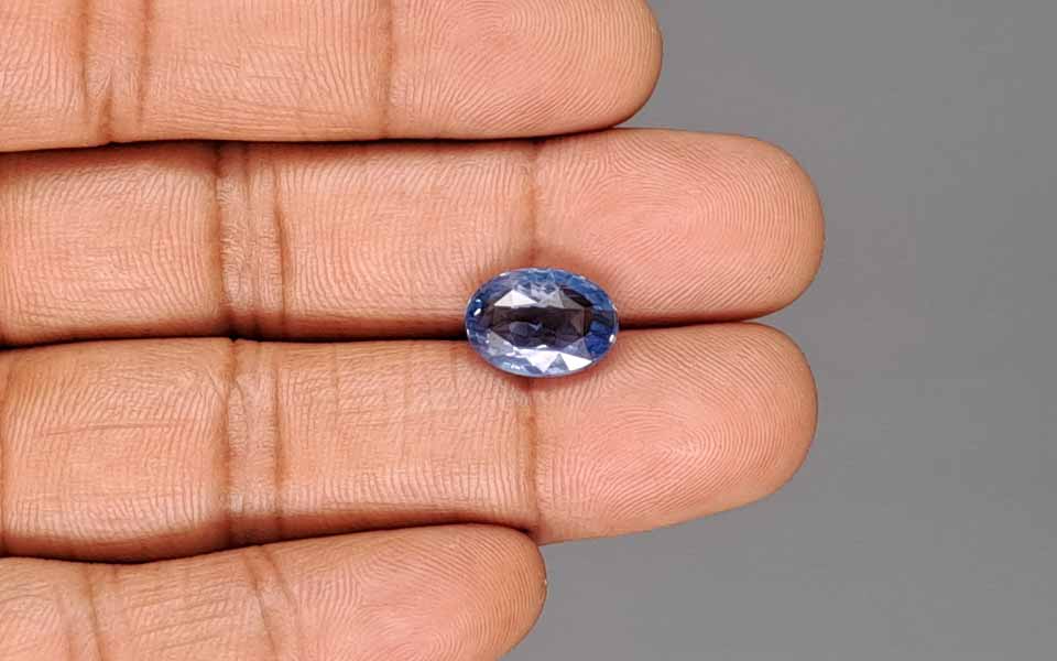 Blue Sapphire - 6.12 Carats