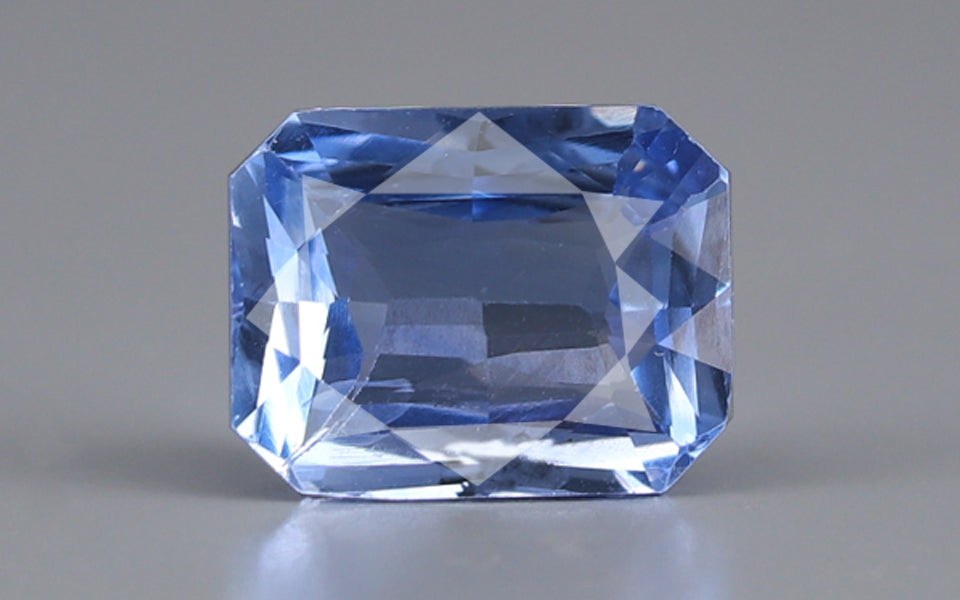 Blue Sapphire - 6.52 Carats