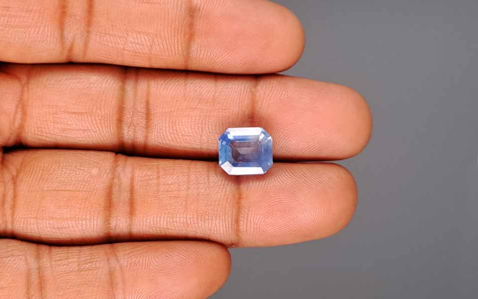 Blue Sapphire - 6.67 Carats