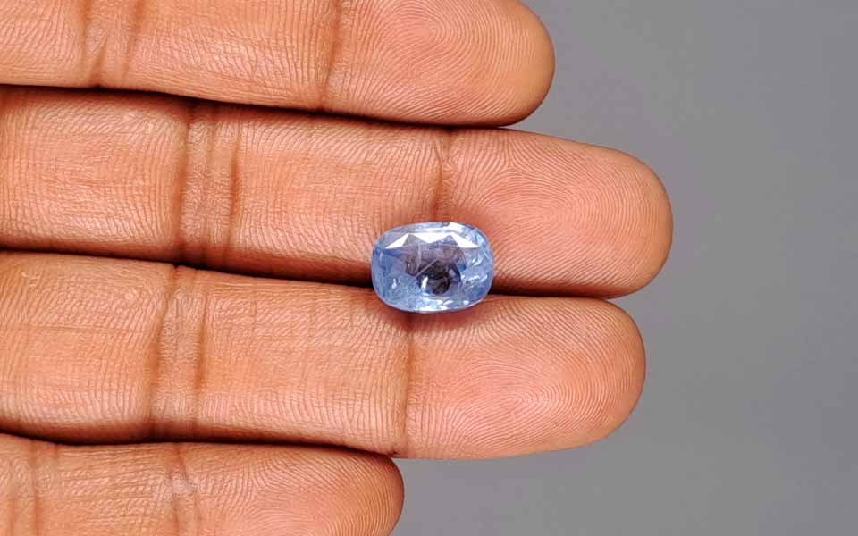 Blue Sapphire - 6.74 Carats