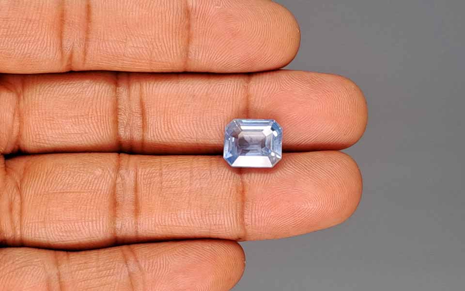 Blue Sapphire - 7.23 Carats